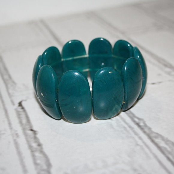 Beautiful blue chunky bracelet 7" 1.5" tall - Picture 2 of 3
